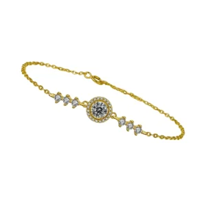 Gold bracelet with moissanite