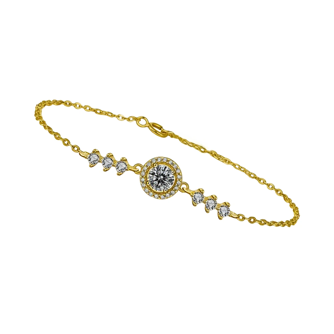 Gold bracelet with moissanite