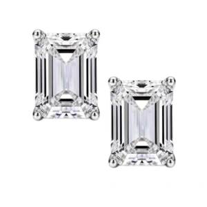 3 carats emerald cut studs